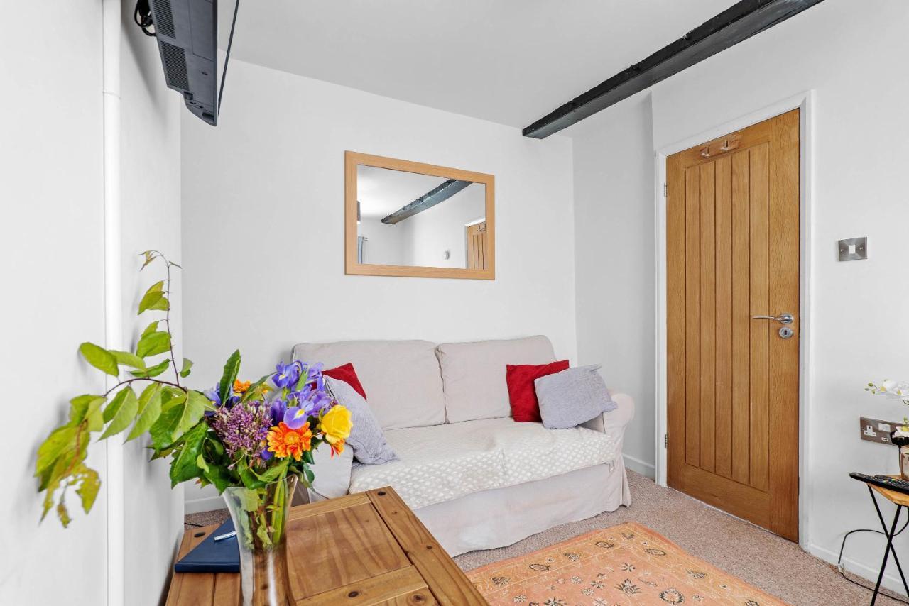Cottage In Worcestershire Ившам Екстериор снимка